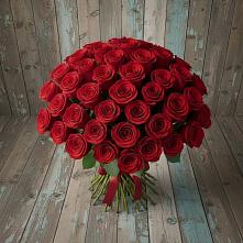 Букет 55 Красных роз Фридом #REPLACE_PRED# Новый Милет