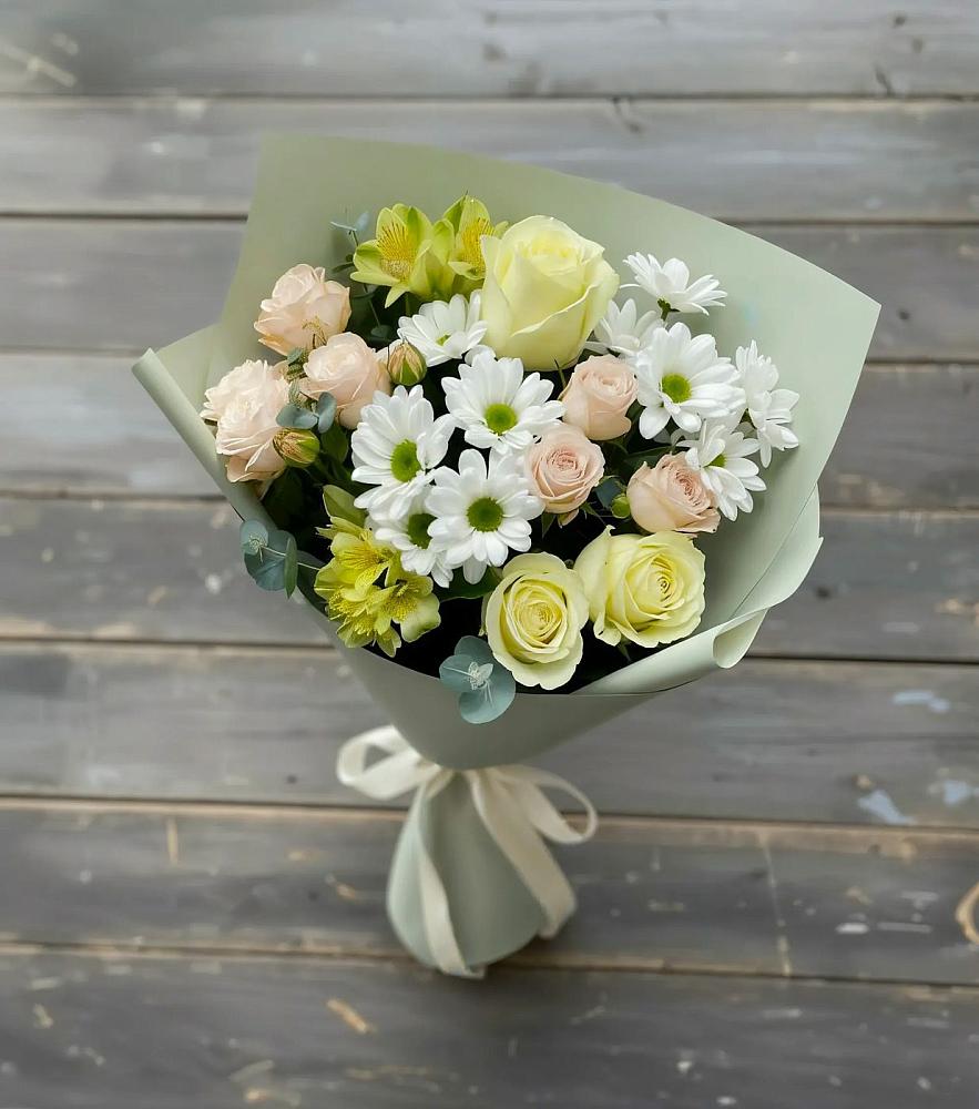 Букет цветов из: Альстромерии, Розы и Хризантемы в Новый Милет