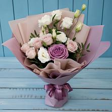 Букет цветов из:  Розы и Лизиантусы в Новый Милет