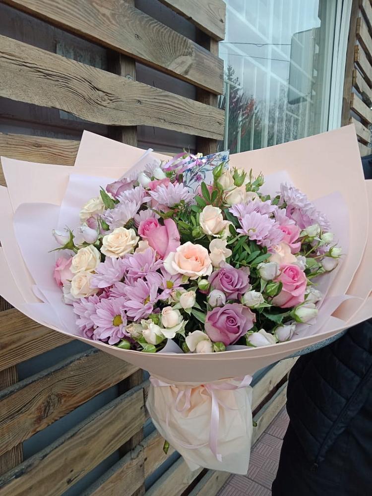 Букет цветов из: Розы и Хризантемы в Новый Милет