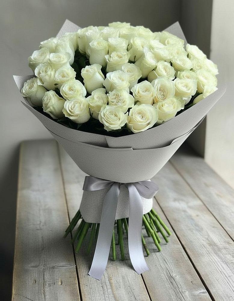 Букет 35 Белых роз в Новый Милет