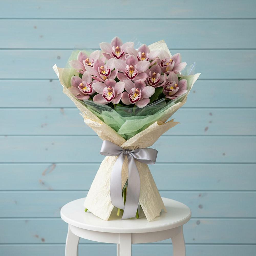 Букет цветов из: Орхидеи и Розы в Новый Милет