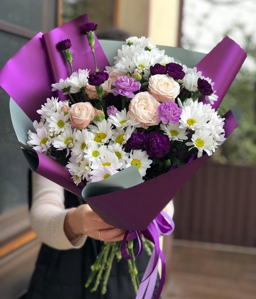 Букет цветов из: Хризантемы, Гвоздики и Розы в Новый Милет