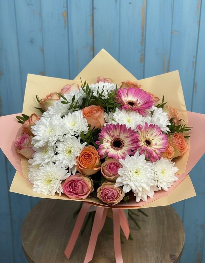 Букет цветов из: Розы, Герберы и Хризантемы в Новый Милет