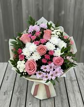 Букет цветов из:  Альстромерии, Гвоздики, Розы и Хризантемы в Новый Милет