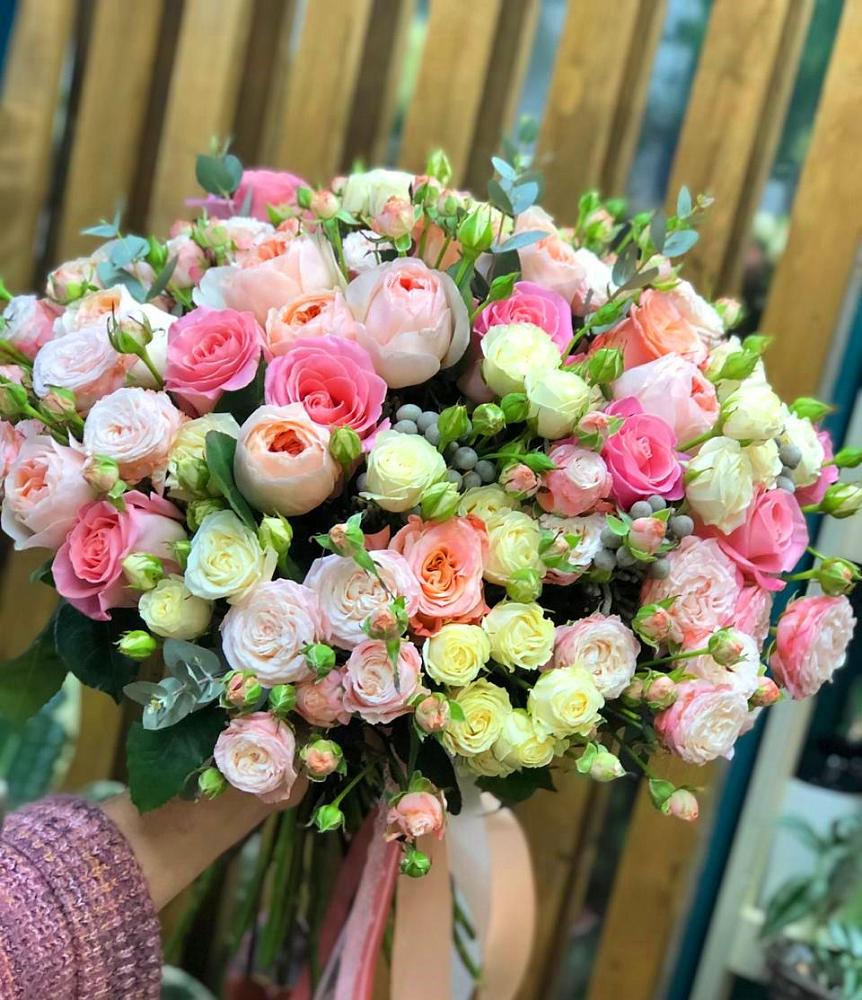 Букет цветов из: Розы в Новый Милет