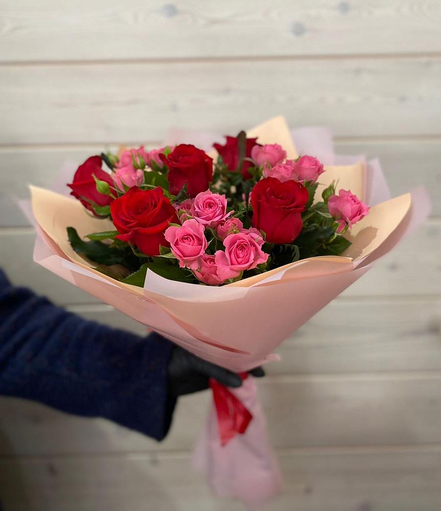 Букет цветов из: Розы в Новый Милет